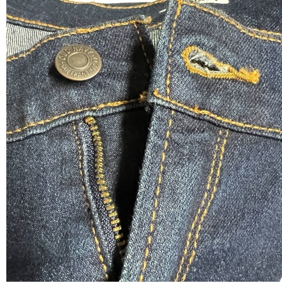 Old Navy Rolled Hem Denim Shorts Size 10 - Picture 3 of 5